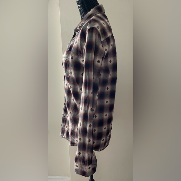 Forever 21 Men Diamond Print Button Up Shirt Size Xs - Picture 2 of 9